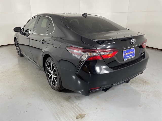 2024 Toyota Camry SE photo 6