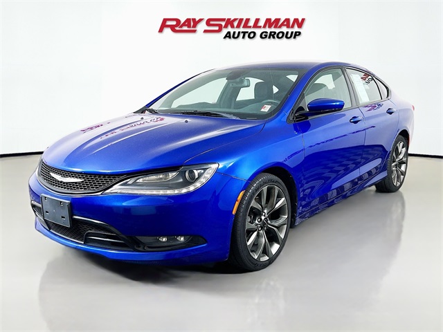 2015 Chrysler 200 S photo 3