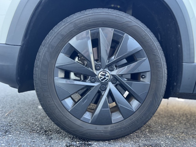 2022 Volkswagen Taos S photo 9