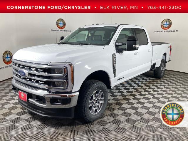 2025 Ford F-350 Super Duty Lariat's photo