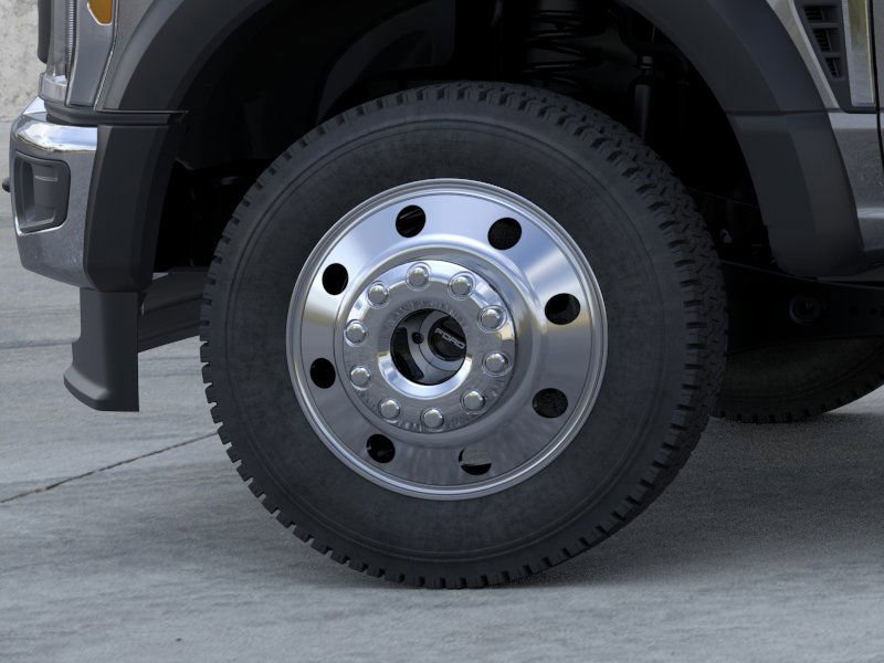 2026 Ford F-450 photo 3