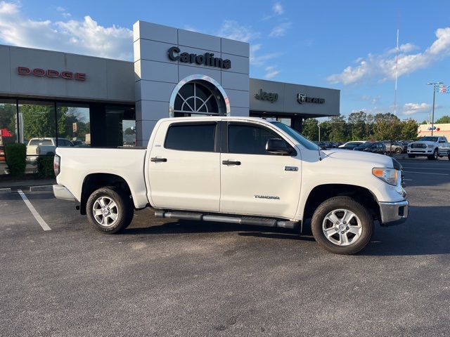 2014 Toyota Tundra SR5 photo 2