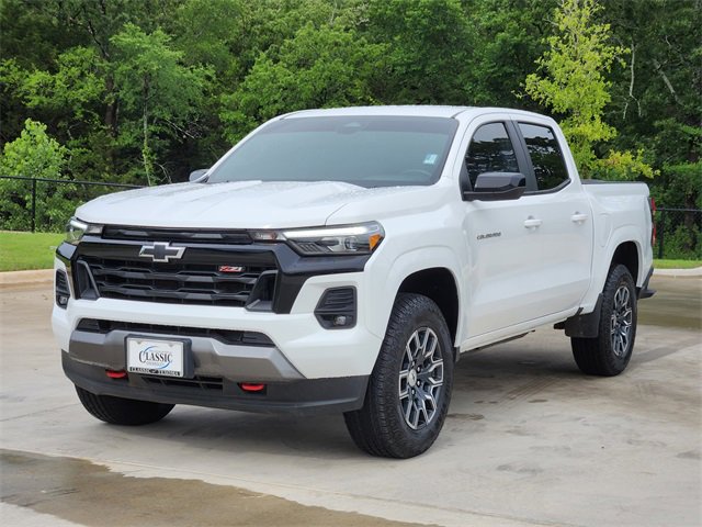 2023 Chevrolet Colorado Z71 photo 3
