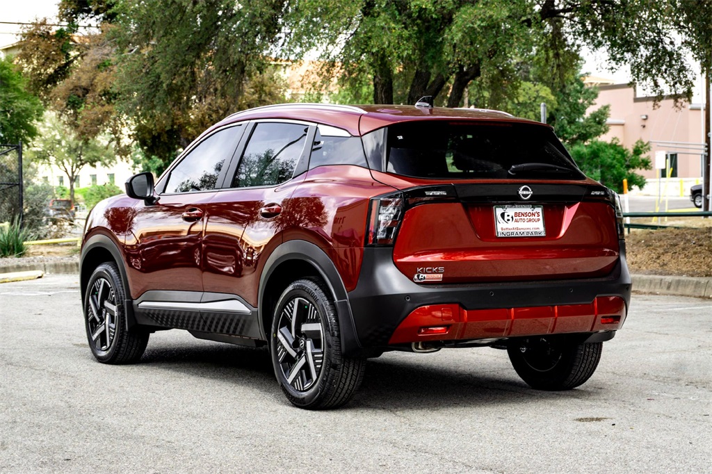 2026 Nissan Kicks SV photo 4