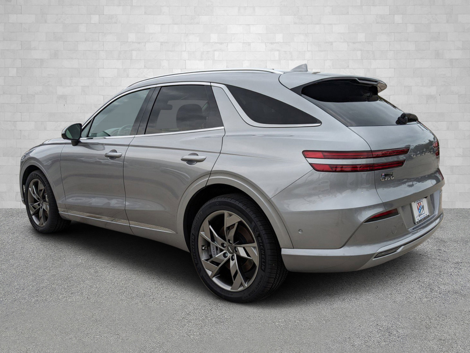 2023 Genesis Electrified GV70 Advanced photo 3