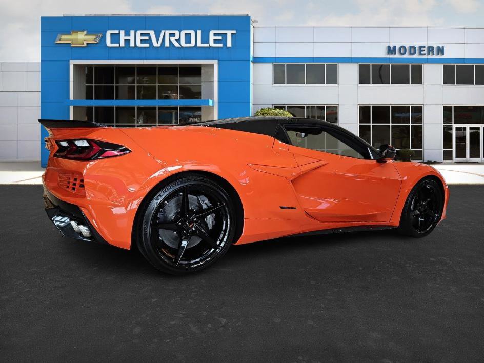 2025 Chevrolet Corvette E-Ray 3LZ photo 4
