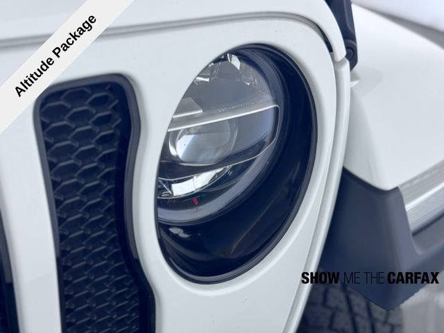 2022 Jeep Wrangler Unlimited Sahara photo 10