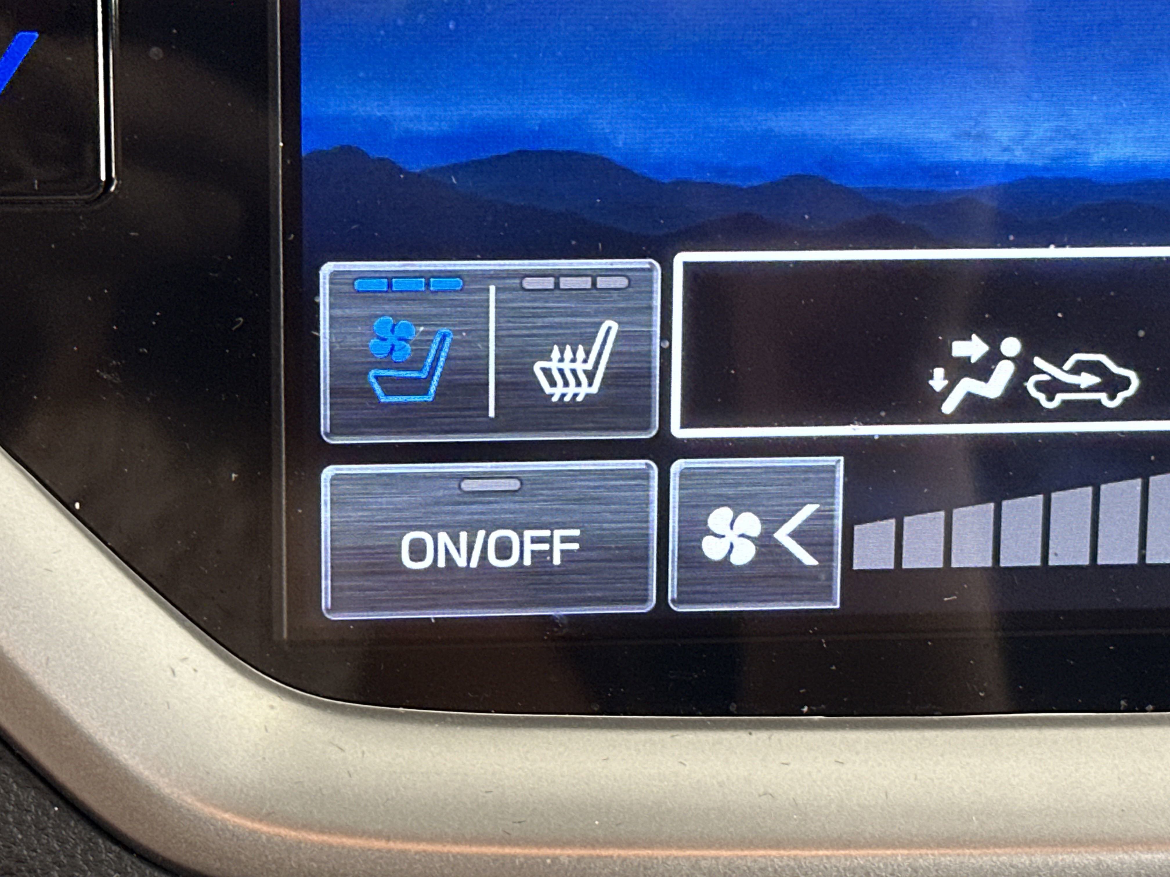 2024 Subaru Ascent Touring photo 7