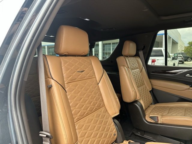 2021 Cadillac Escalade Premium Luxury photo 19