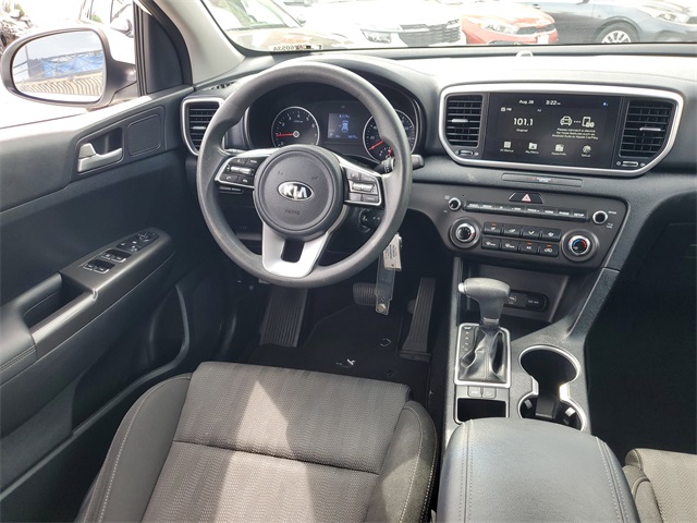 2020 Kia Sportage LX photo 9