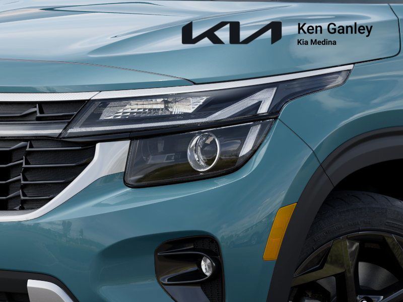 2026 Kia Seltos EX photo 3