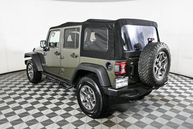 2015 Jeep Wrangler Unlimited Rubicon photo 4
