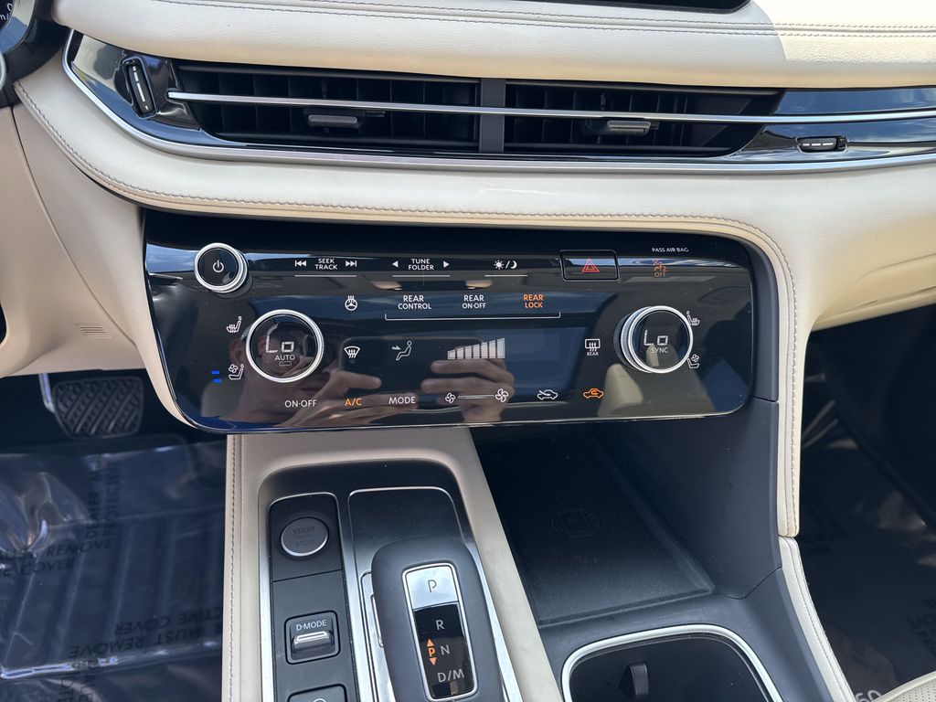 2024 Infiniti QX60 Luxe photo 25