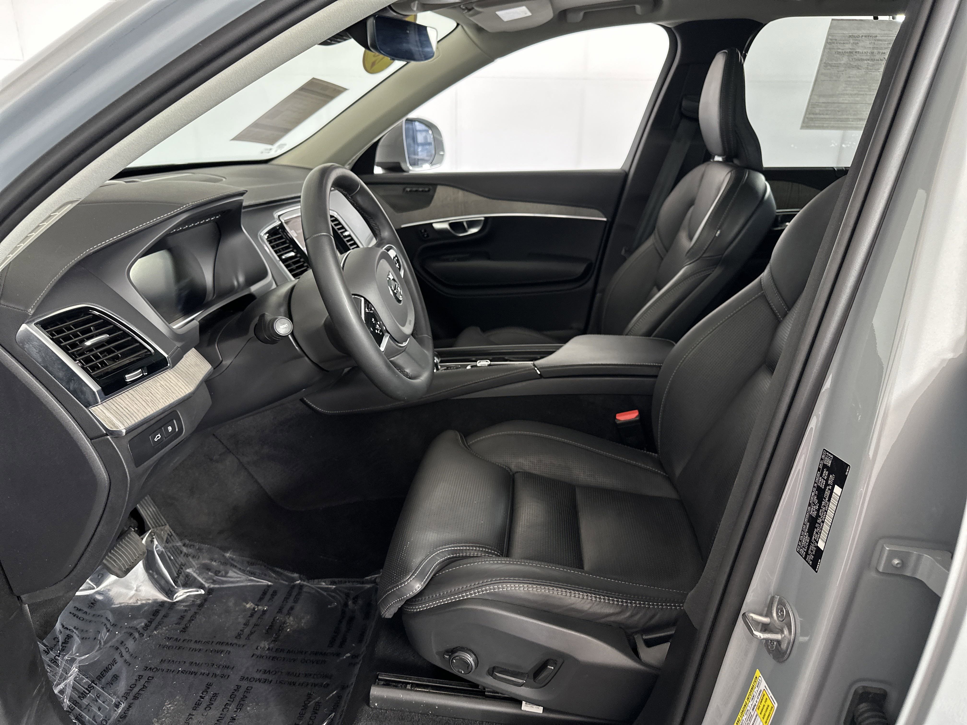 2024 Volvo XC90 Recharge Ultimate photo 3