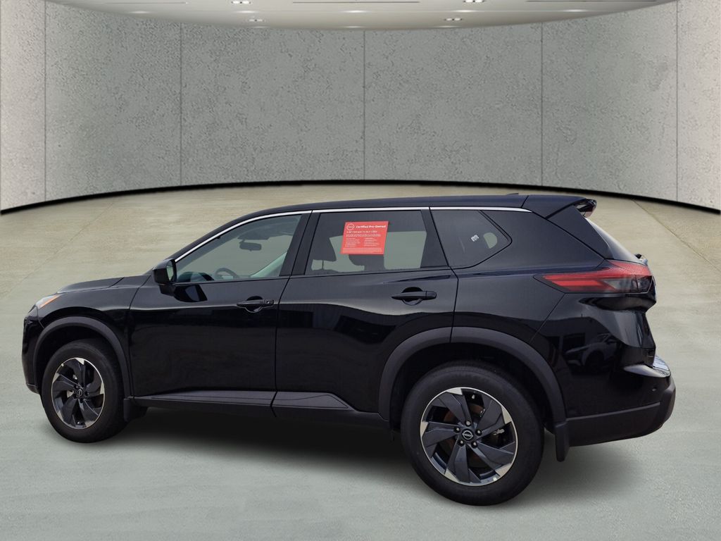 2026 Nissan Rogue SV photo 3