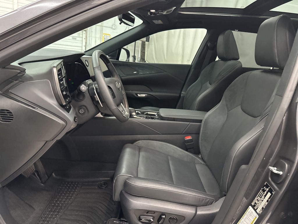 2024 Lexus RX 350 Luxury photo 16