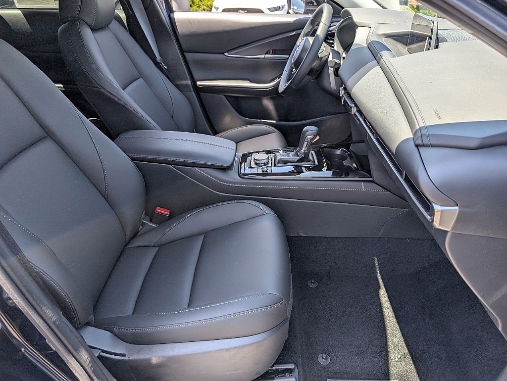 2025 Mazda CX-30 2.5 Select Sport photo 16