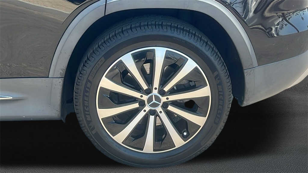 2021 Mercedes Benz GLB 250 photo 2