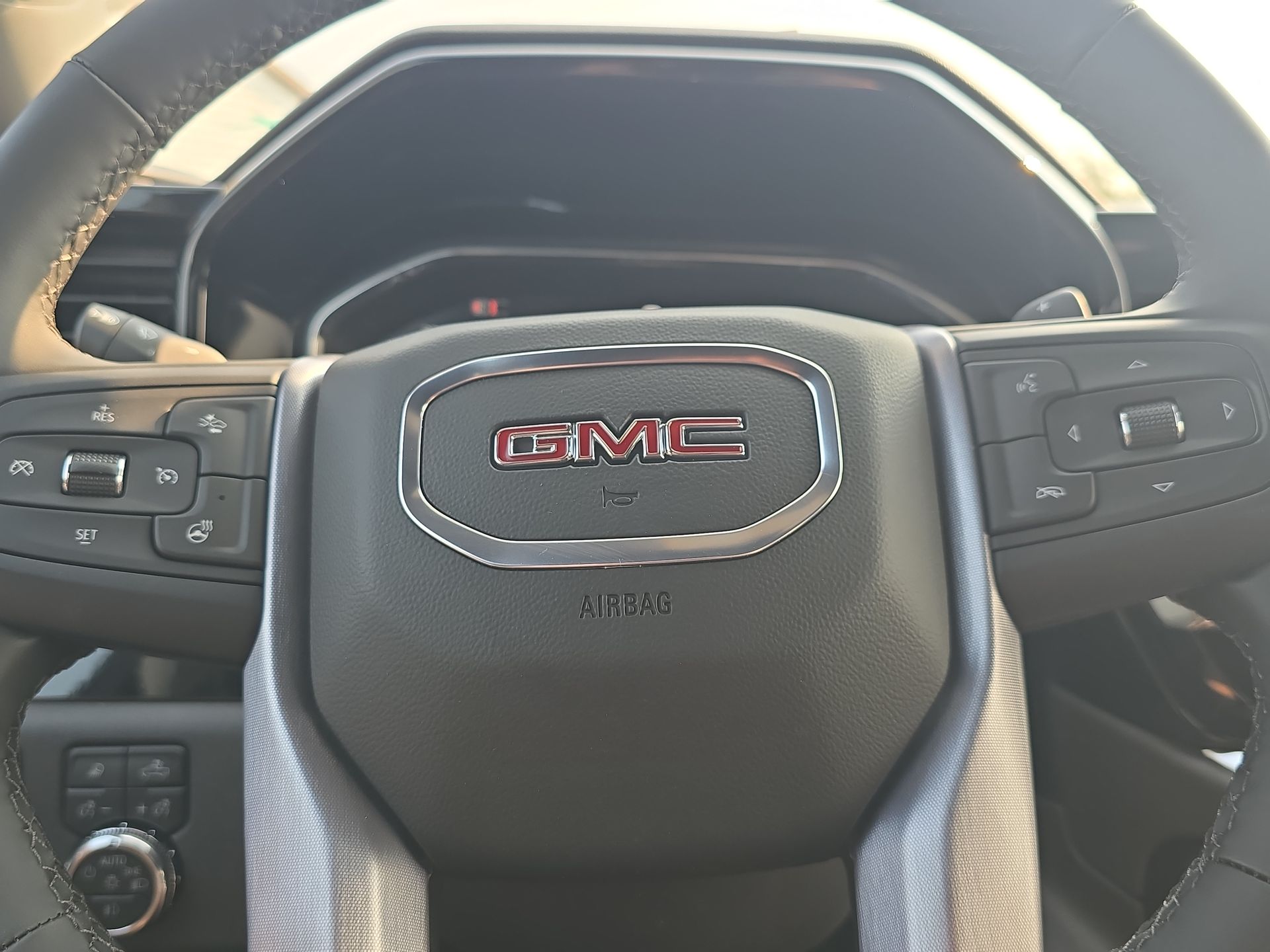 2025 Gmc Sierra SLT photo 47