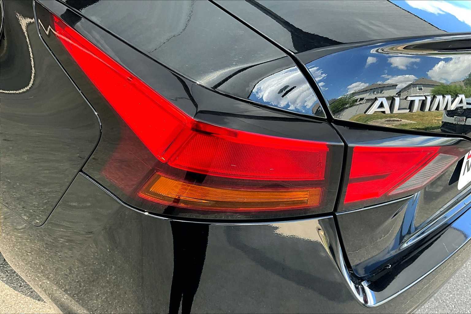 2023 Nissan Altima 2.5 SV photo 22