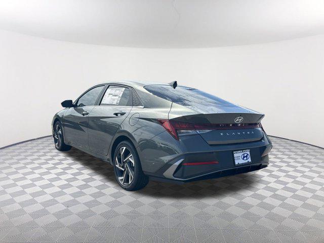 2025 Hyundai Elantra SEL Convenience photo 6