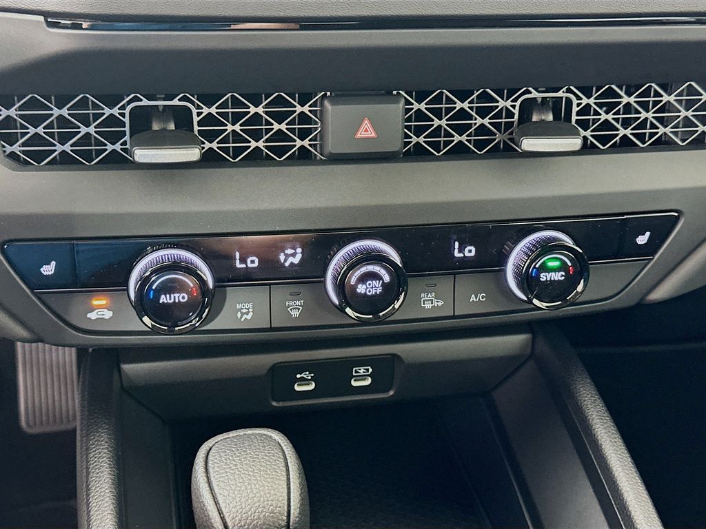 2025 Honda Accord 1.5T SE photo 13