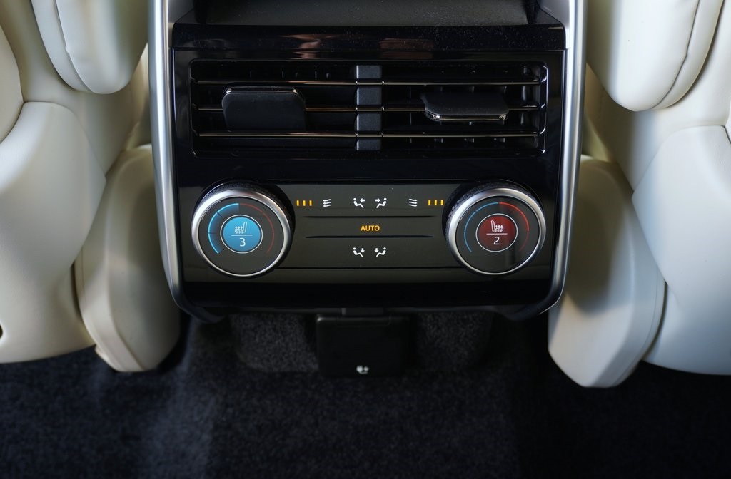 2025 LAND ROVER RANGE ROVER - Image 34