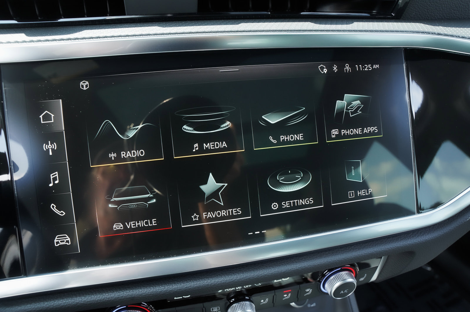 2025 Audi Q3 S line Premium Plus photo 2