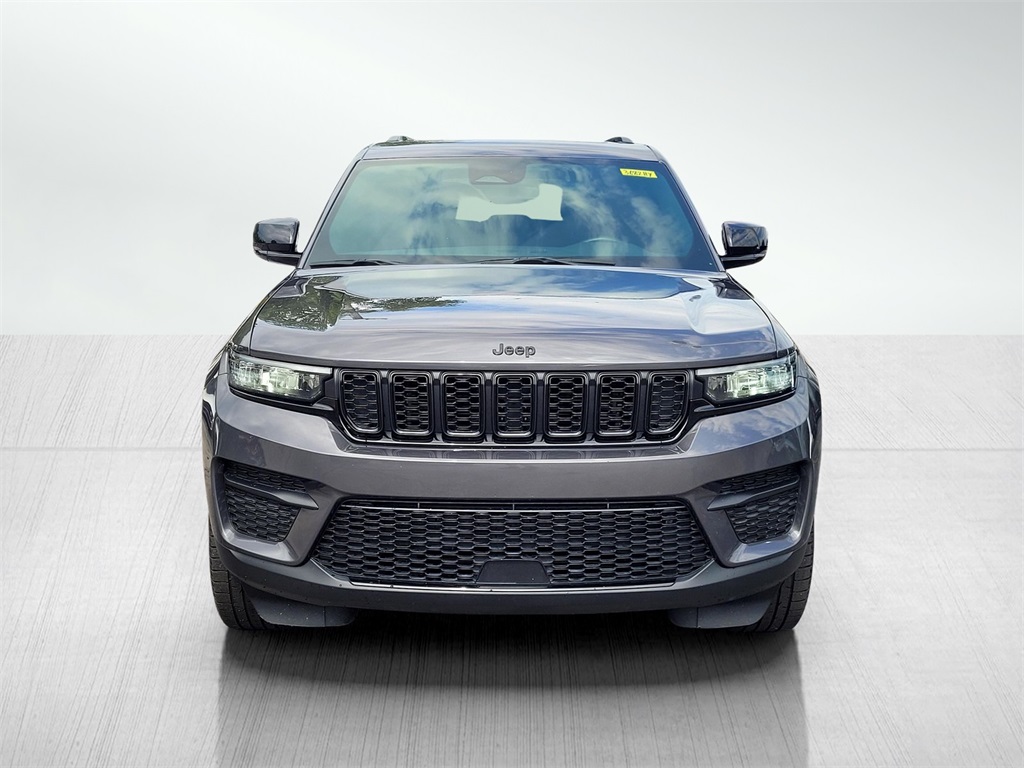 2022 Jeep Grand Cherokee Altitude photo 8