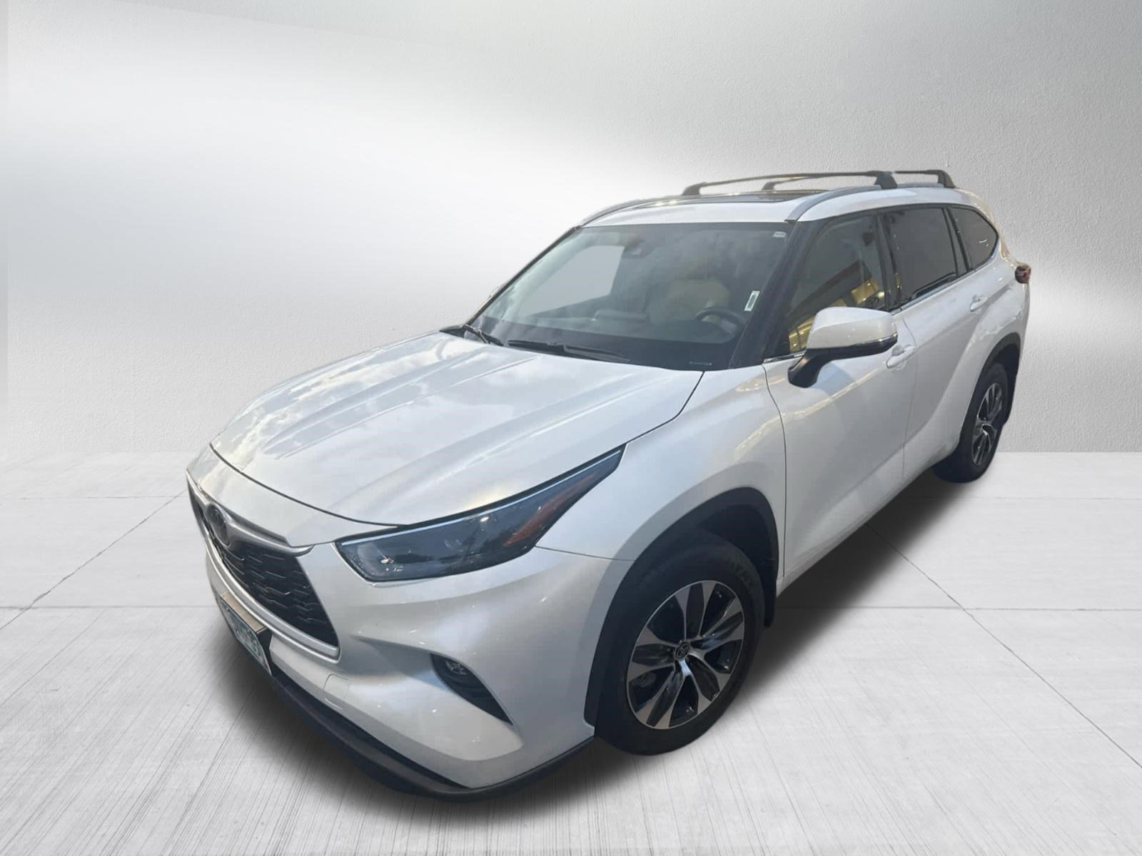 2022 Toyota Highlander XLE photo 4