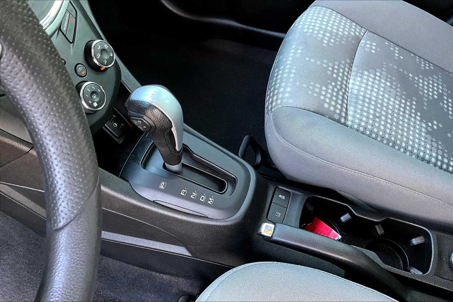 2020 Chevrolet Sonic LT photo 14