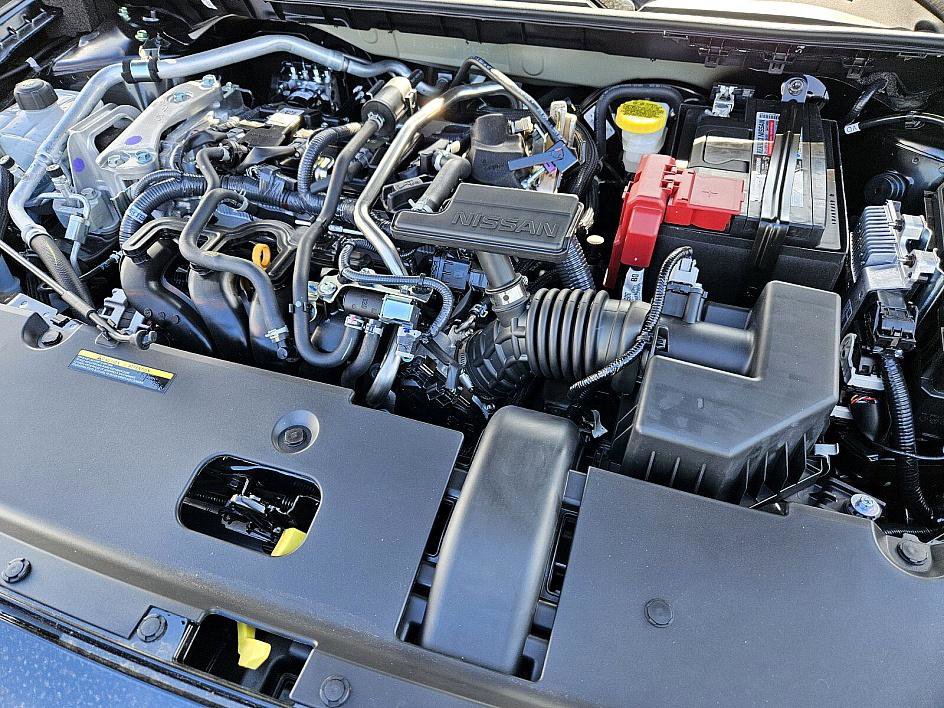 2025 Nissan Sentra SR photo 17