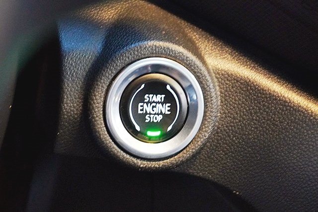 Used 2022 White Chevrolet LT image 30