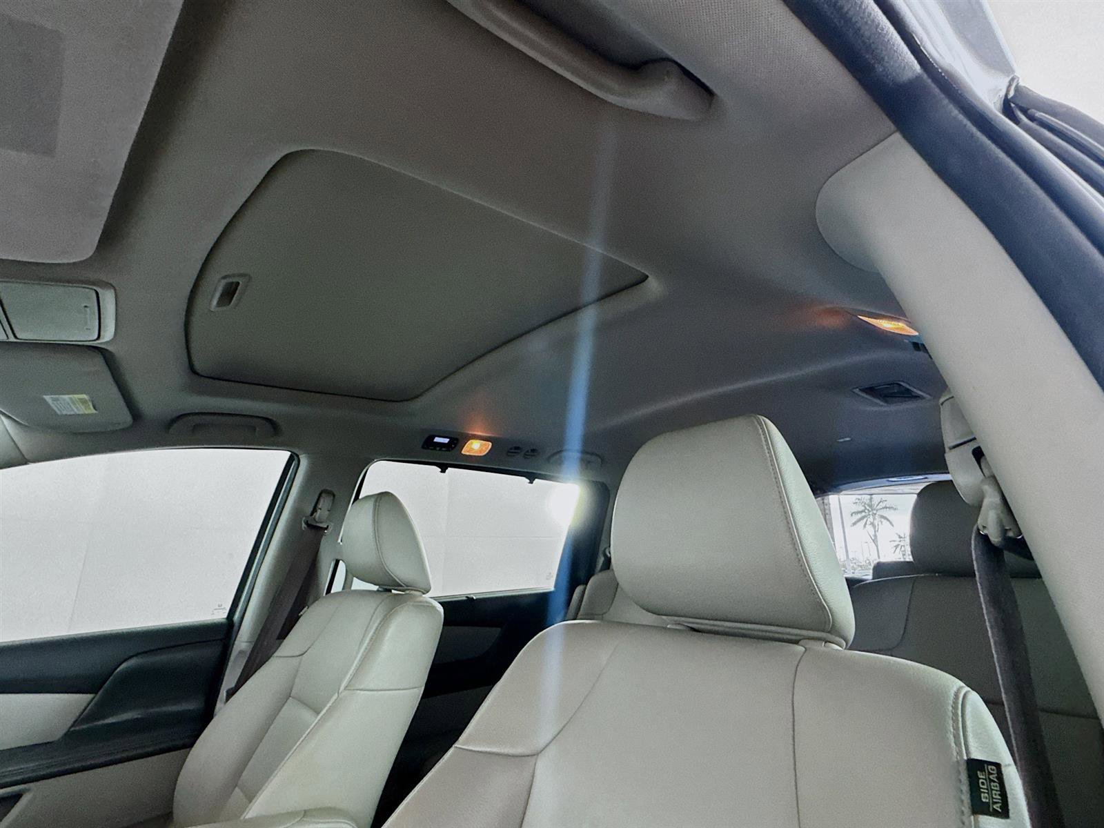 2016 Honda Odyssey EX-L photo 14