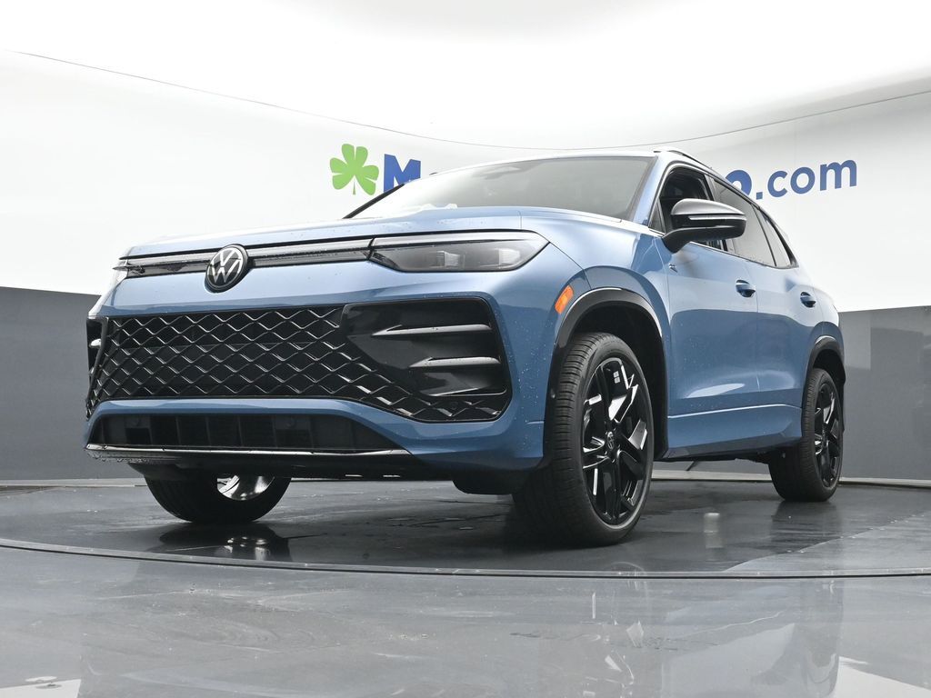 2025 Volkswagen Tiguan SE R-Line Black photo 4