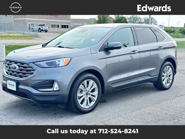 2024 Ford Edge Titanium photo 3
