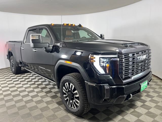 2024 GMC Sierra 3500HD Denali Ultimate's photo