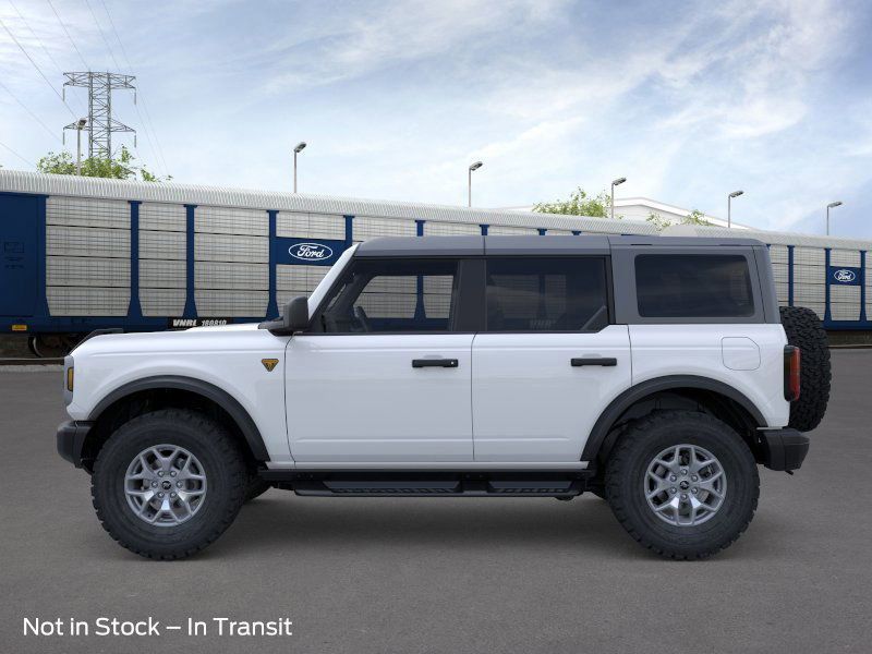2025 Ford Bronco Badlands photo 3