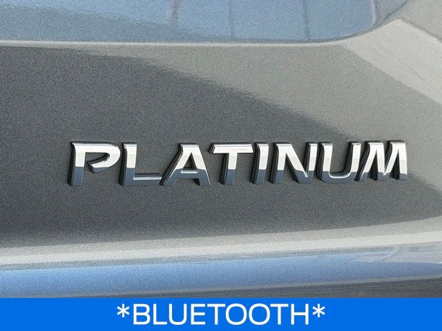 2022 Nissan Pathfinder Platinum photo 7
