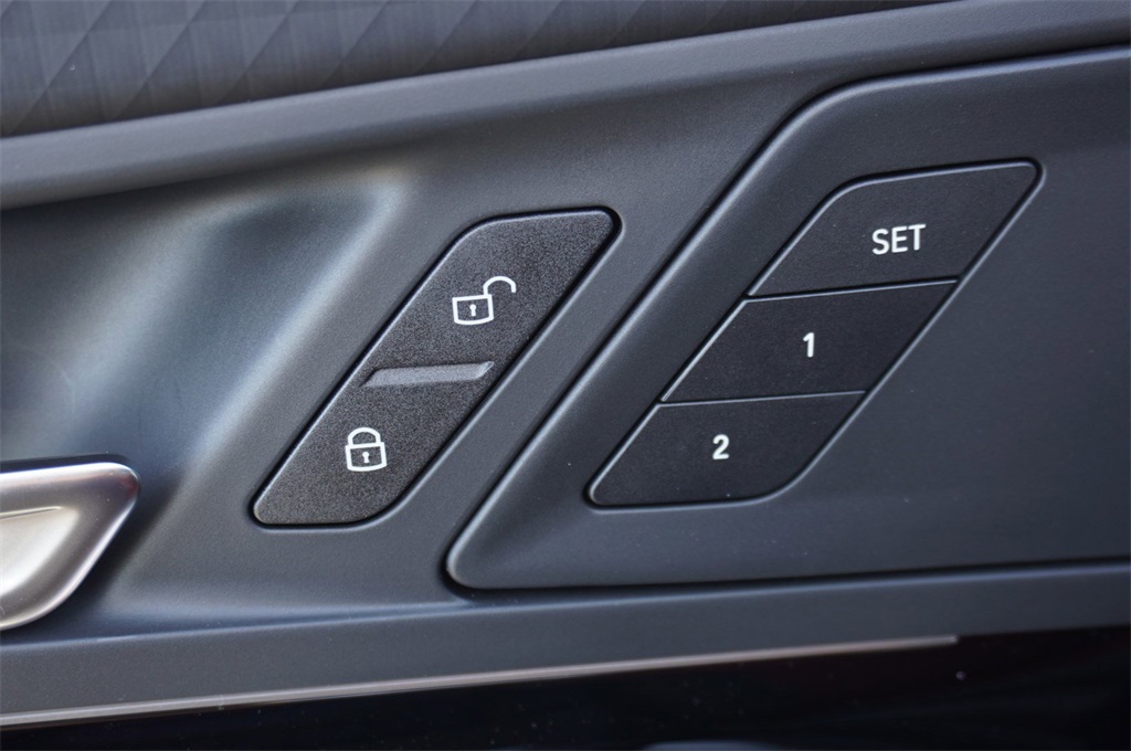 2025 Bmw X2 xDrive28i photo 10