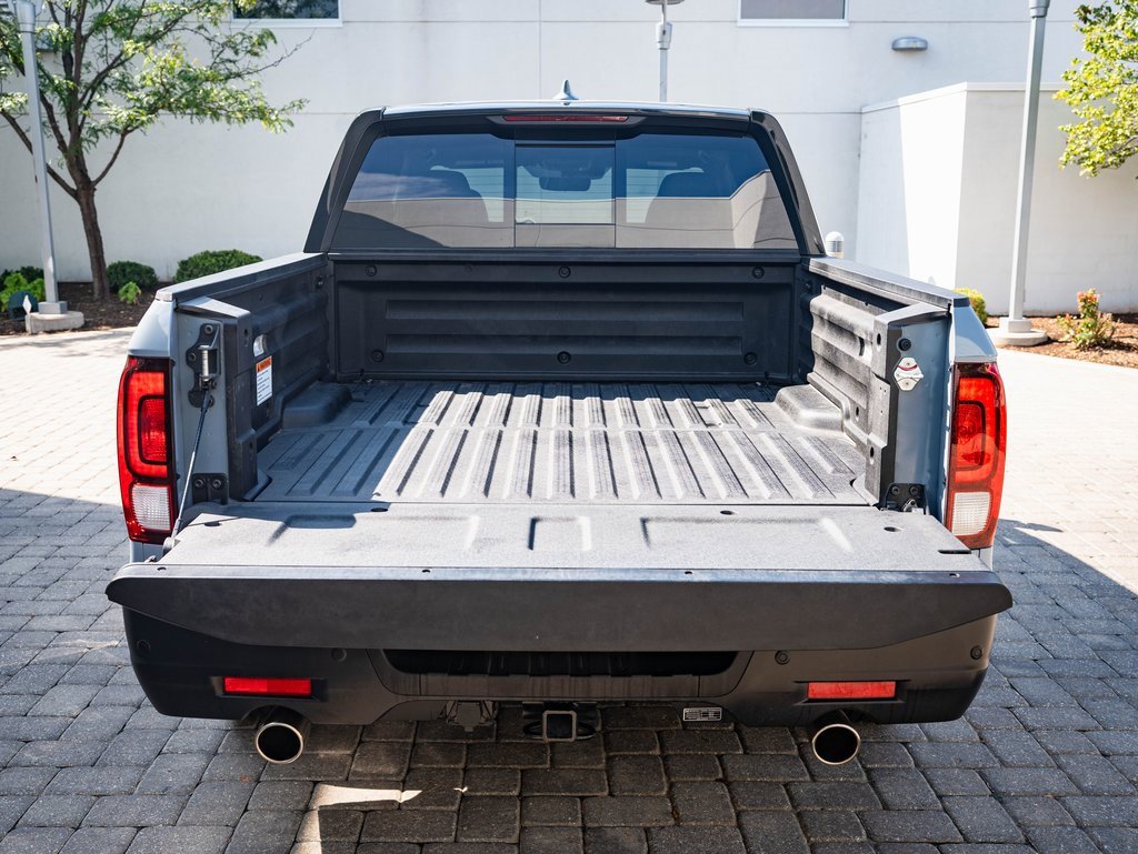 2024 Honda Ridgeline Black Edition photo 14