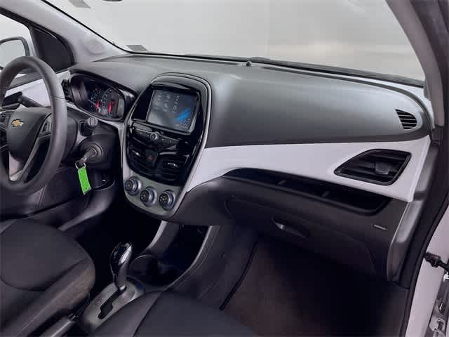 2017 Chevrolet Spark 1LT LT photo 28