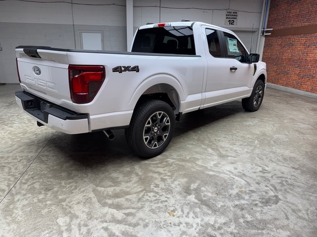 2025 Ford F-150 STX photo 5