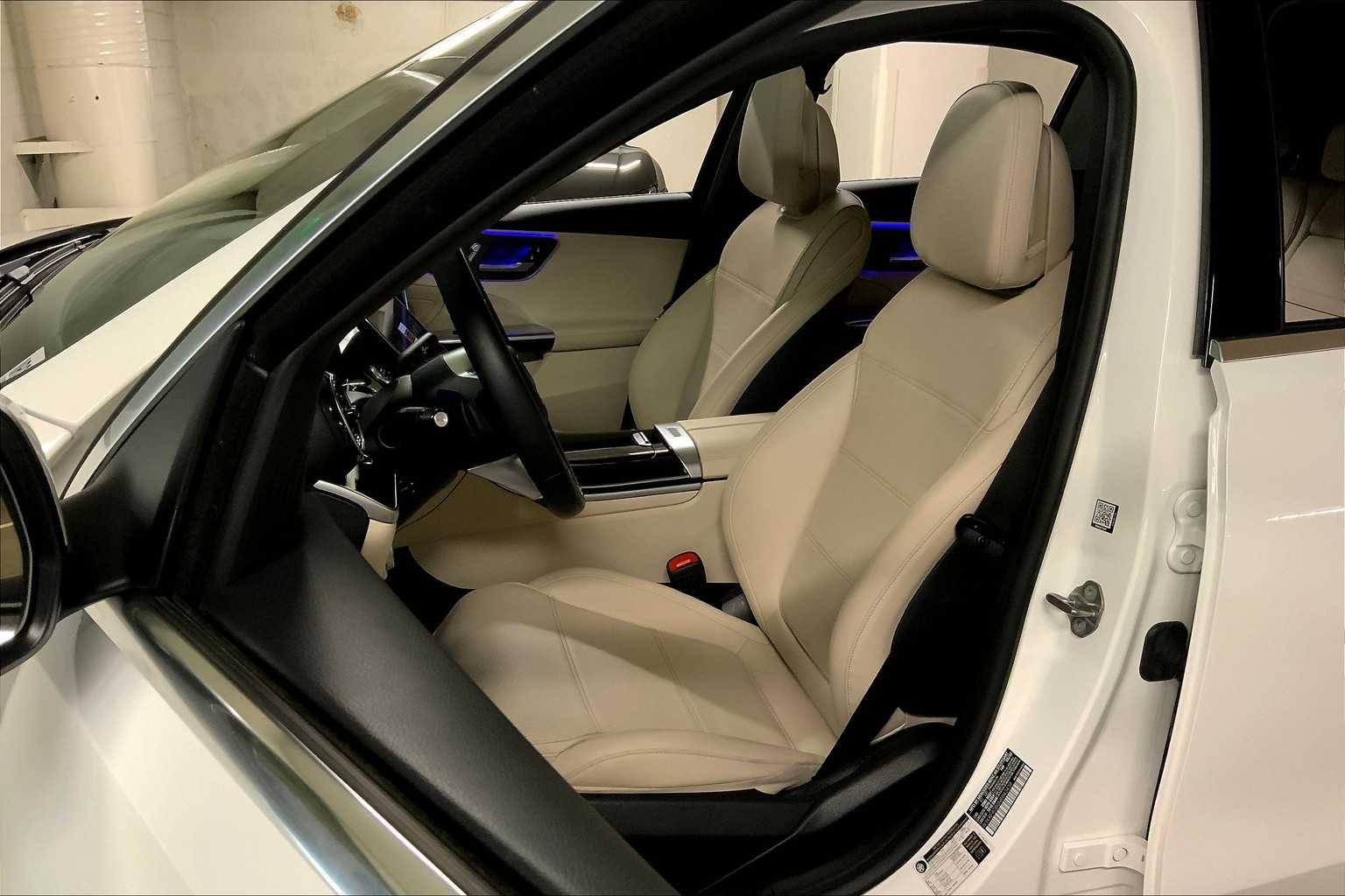2022 Mercedes Benz C 300 photo 7