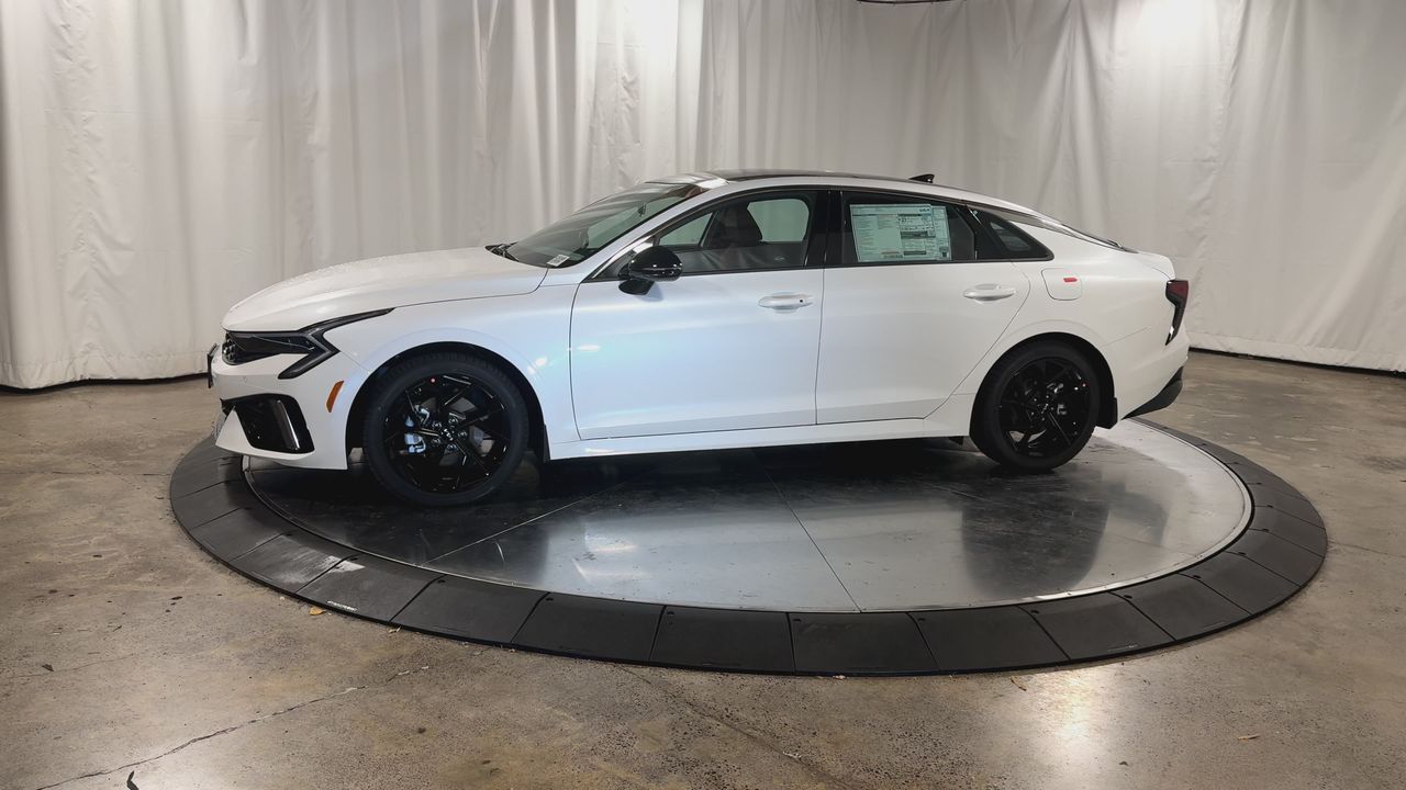 2026 Kia K5 GT-Line photo 3