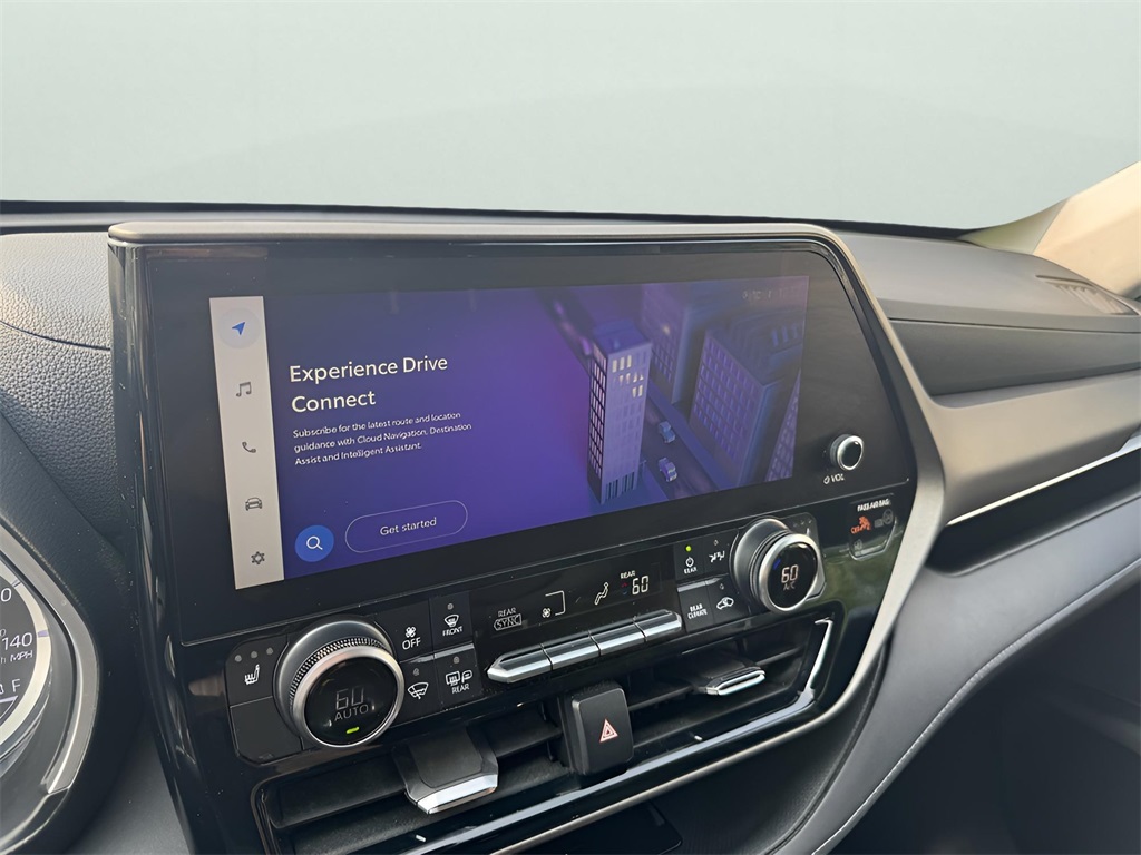 2023 Toyota Highlander XLE photo 16