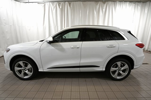 2025 Audi Q5 2.0T Premium Plus photo 3