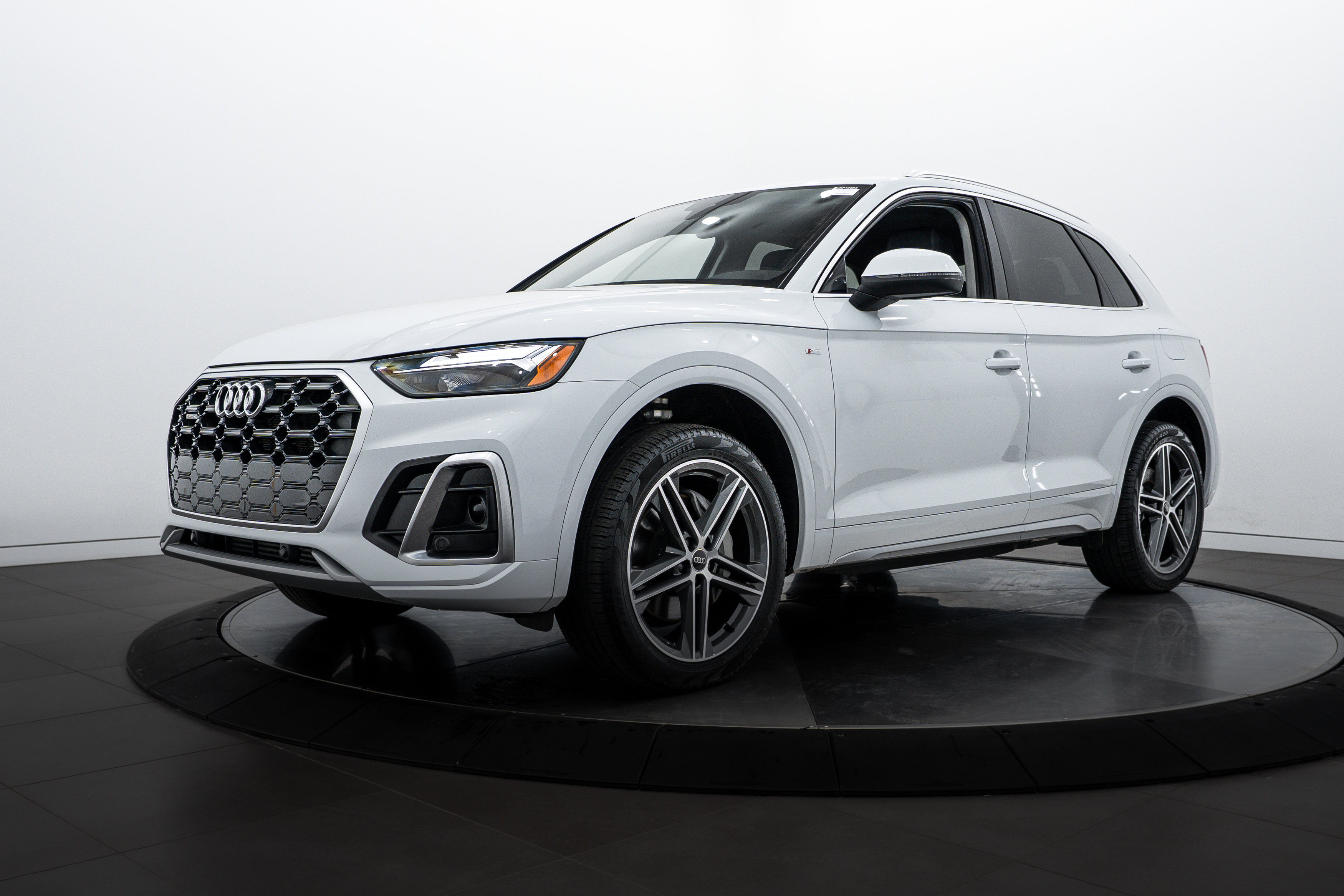 2023 Audi Q5 S line Premium photo 3