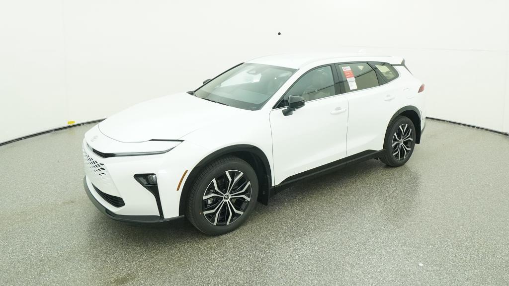 2025 Toyota Crown Signia XLE's photo