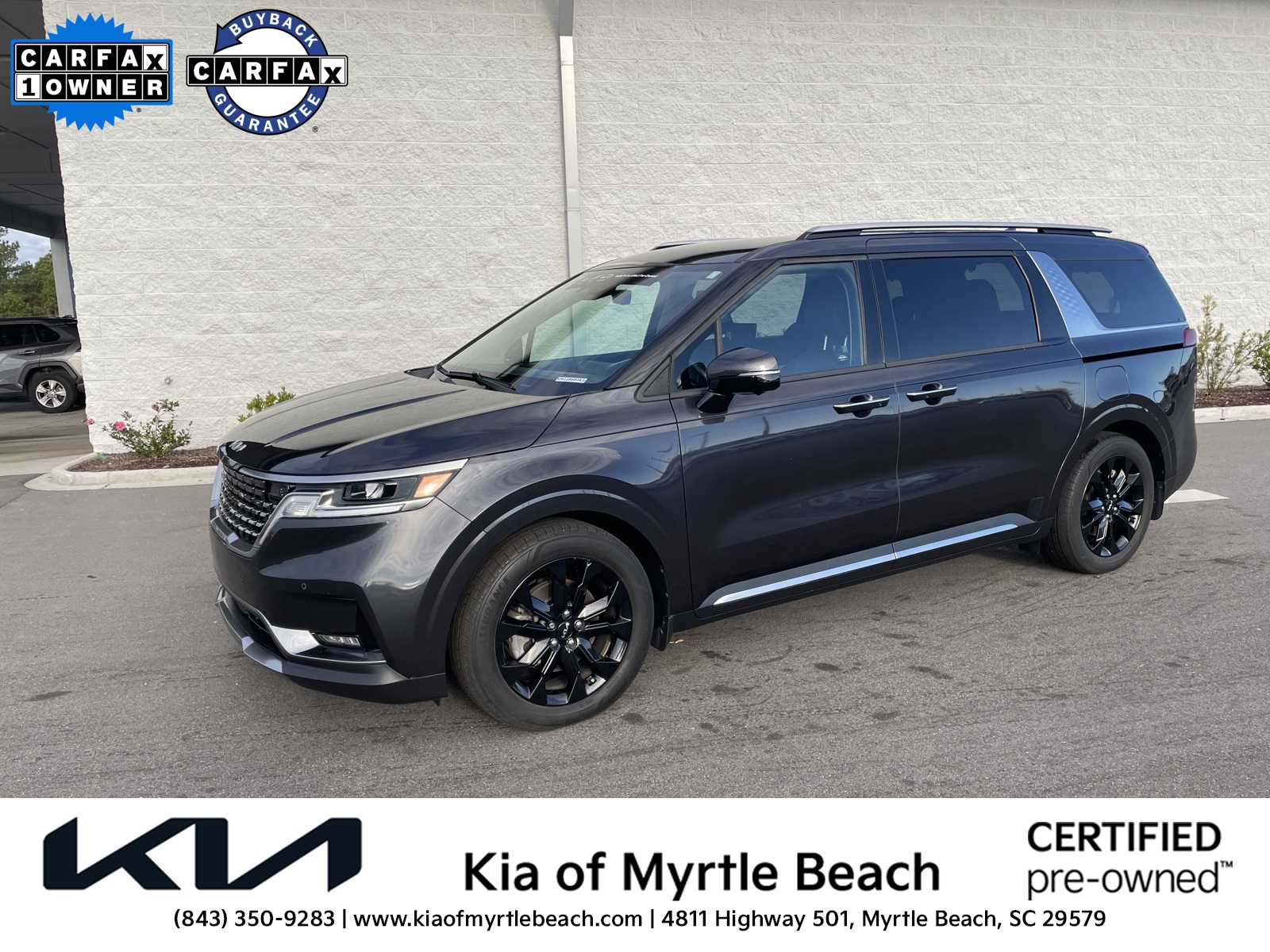 2023 Kia Carnival SX's photo